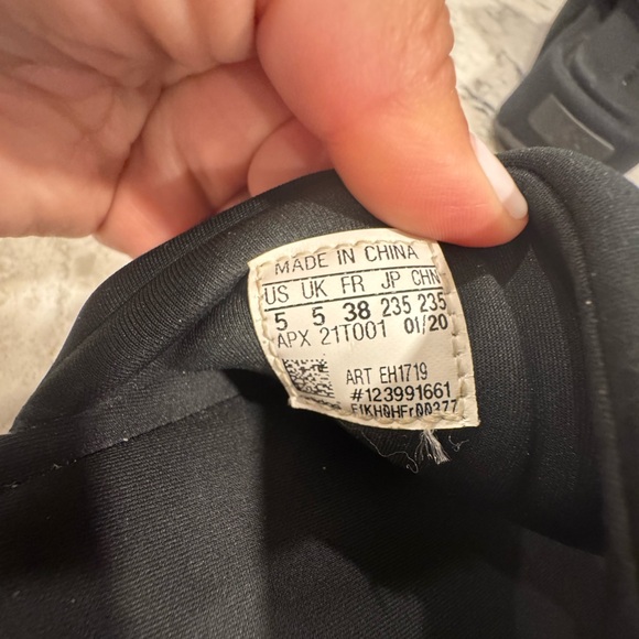 Adidas Y-3 Yohji Yamamoto Comfylette Puff Slide Black Women's Size 5 - Picture 9 of 10